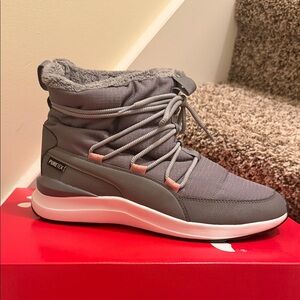 Puma Gray Winter Boots 6.5 big kids comparable to women’s size 8